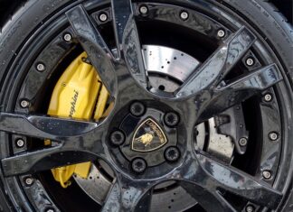 Dlaczego hamulce V brake w rowerze piszczą? Dlaczego hamulce V brake w rowerze piszczą?